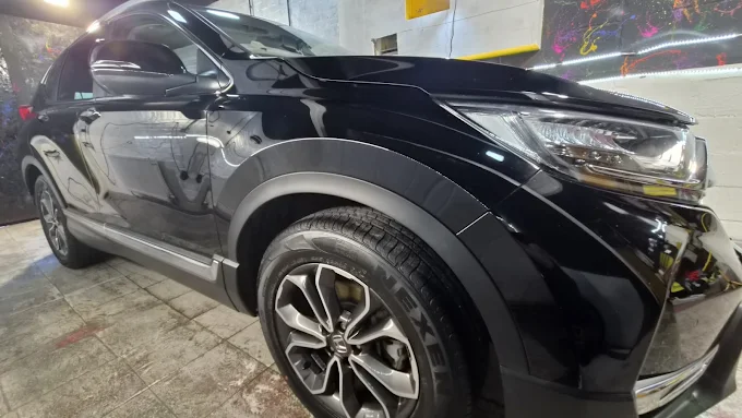 Honda CR-V ceramic coating fender and wheel arch detail in Warrington — paint protection result by WCD Car Detailing